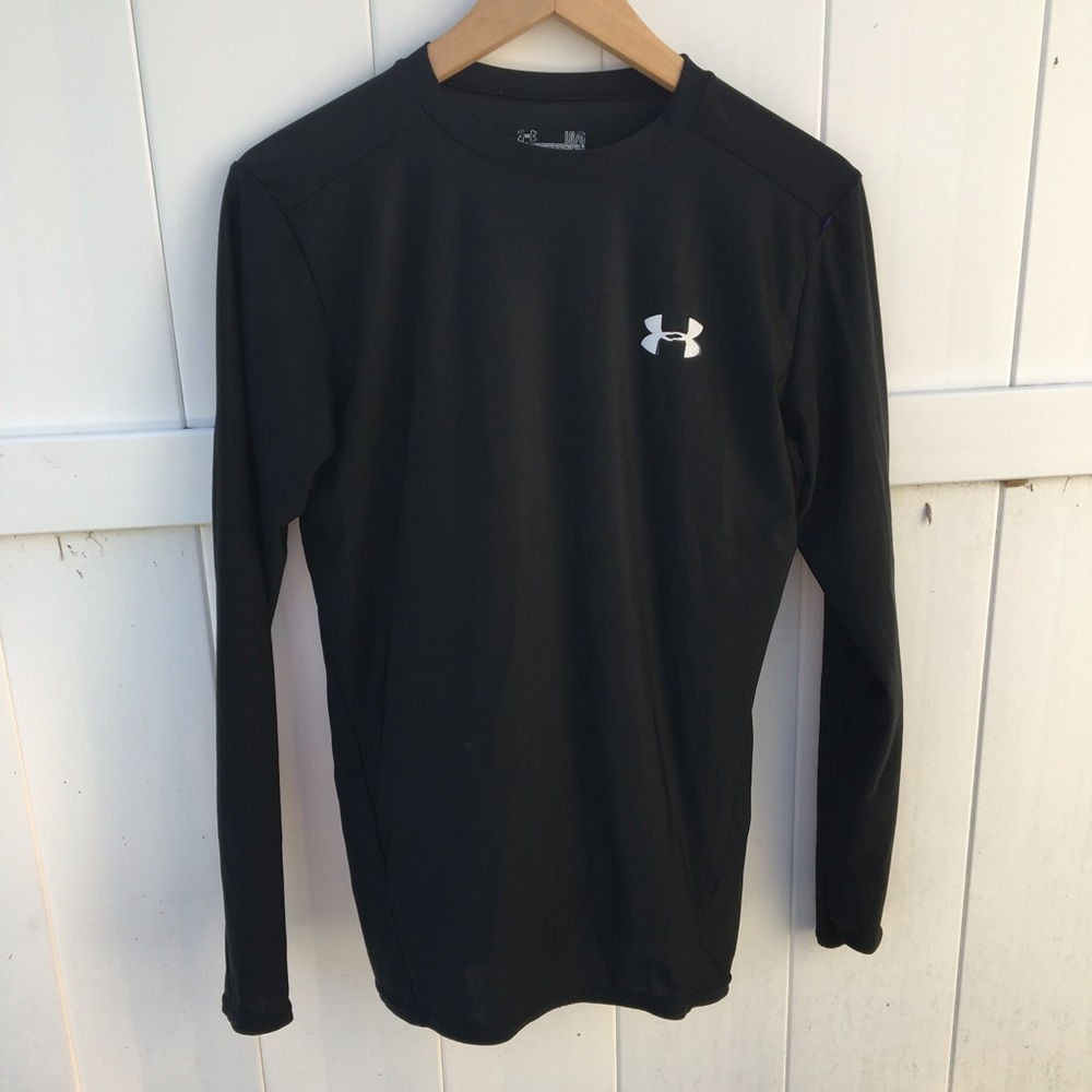 Under Armour crew neck compression sport shirt